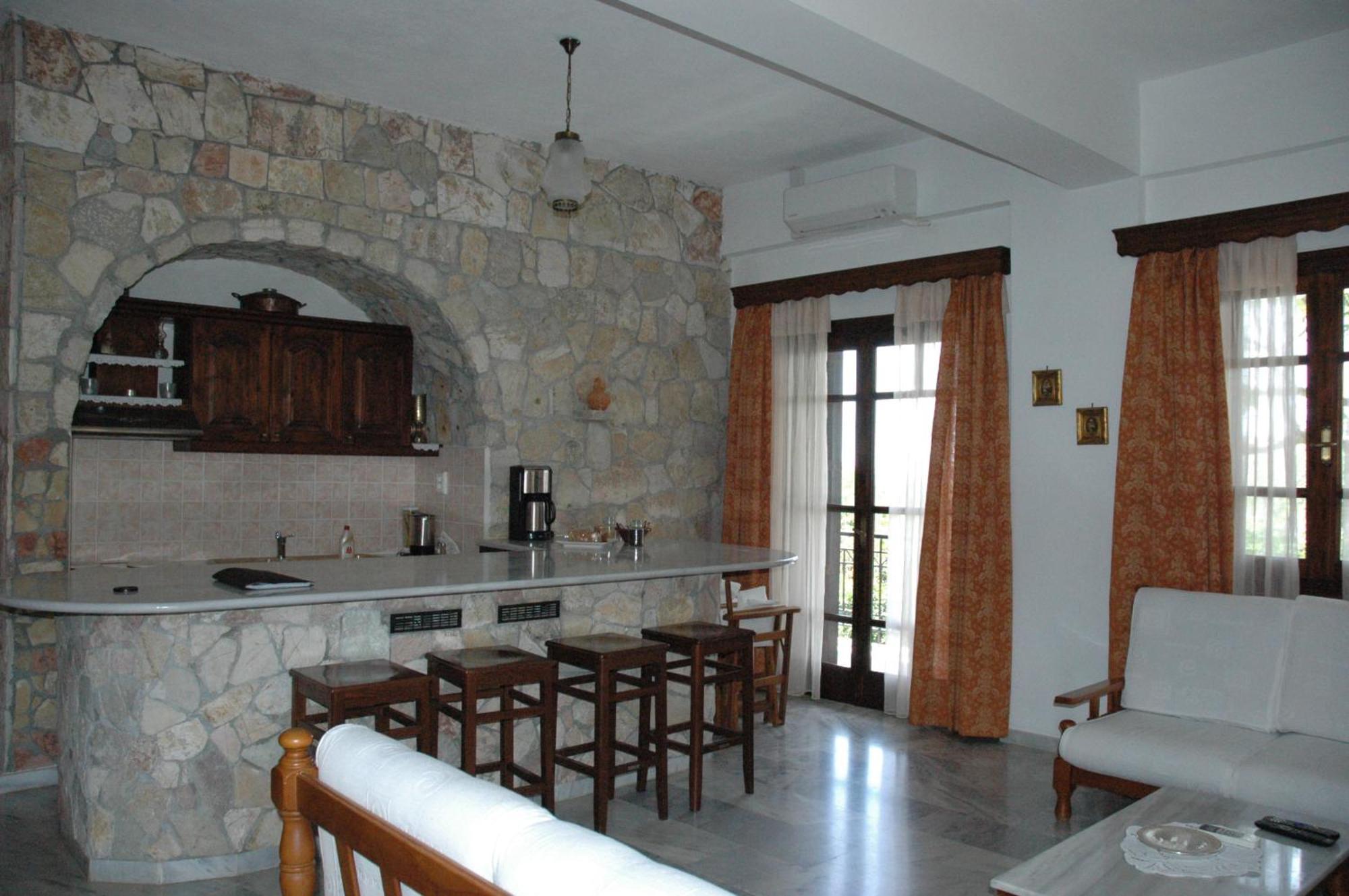 Villa Petra Kalamaki  Номер фото