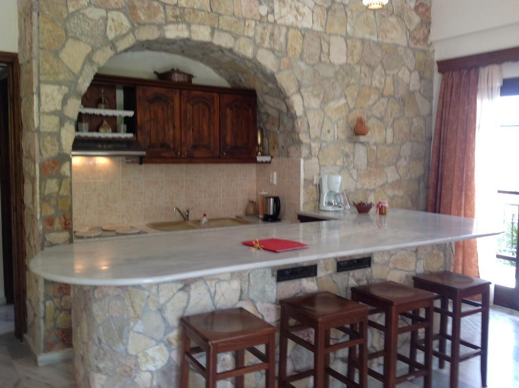 Villa Petra Kalamaki  Экстерьер фото